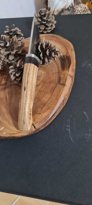 Продавам - Ръчна изработка нож Стомана D2 60hrc