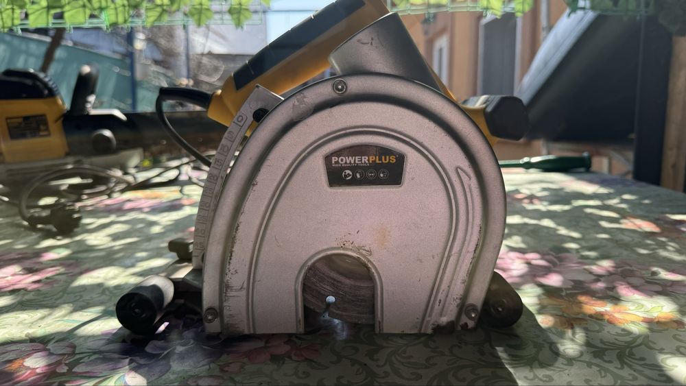 Vand 2 freze de canale , drujba pentru bca/caramida