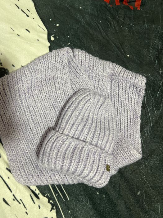 Куртка 2 тыс шапка 1,5 тыс