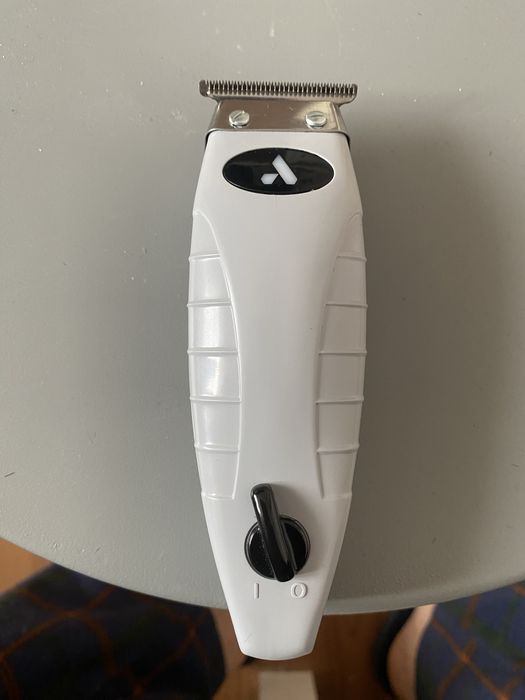 Masina de contur/trimmer Andis T-Outliner