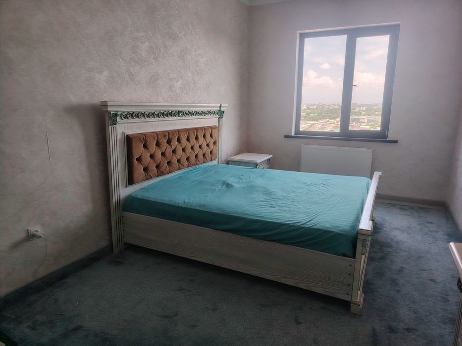 Uy ijara beriladi judayam shinam uy 2 xonali