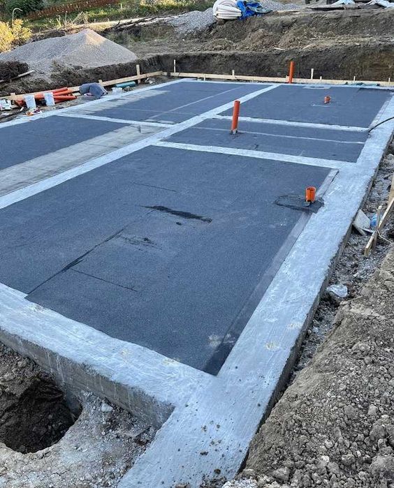 Servicii excavatii/nivelari/terasamente/sapaturi/etc