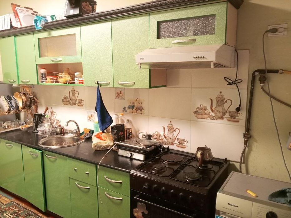 1 xonalik kv sotiladi 4 etaj 44 kv