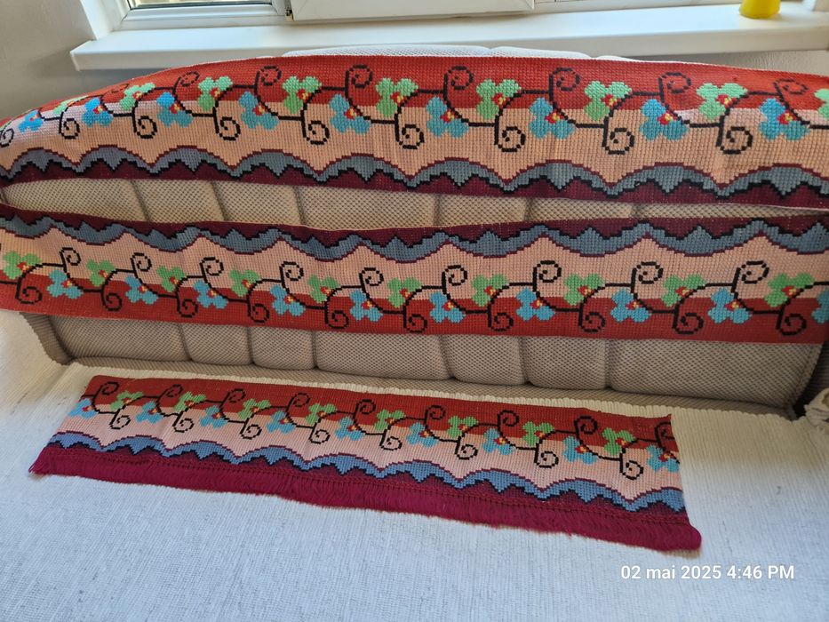 Draperii traditionale cusute manual