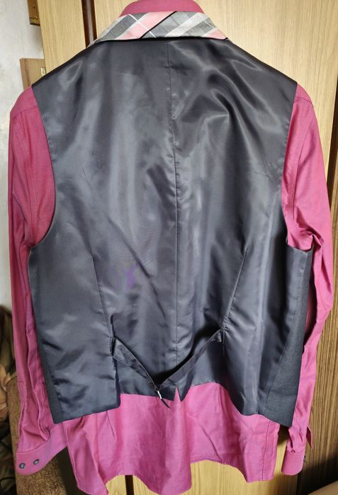 Комплект жилетка,панталон и риза