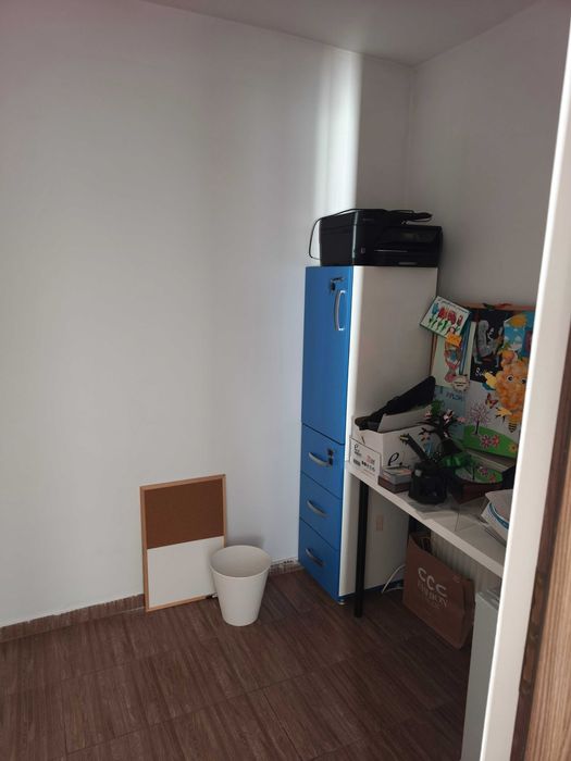 Casa locuibila imediat, centrala gaz, teren si curte proprie – zona buna - birou