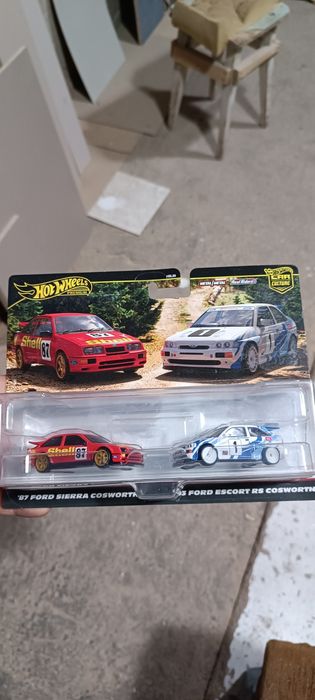 Hot wheels premium