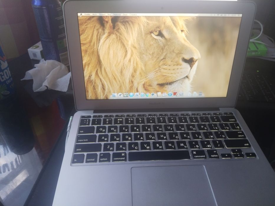 MacBook air model 1370