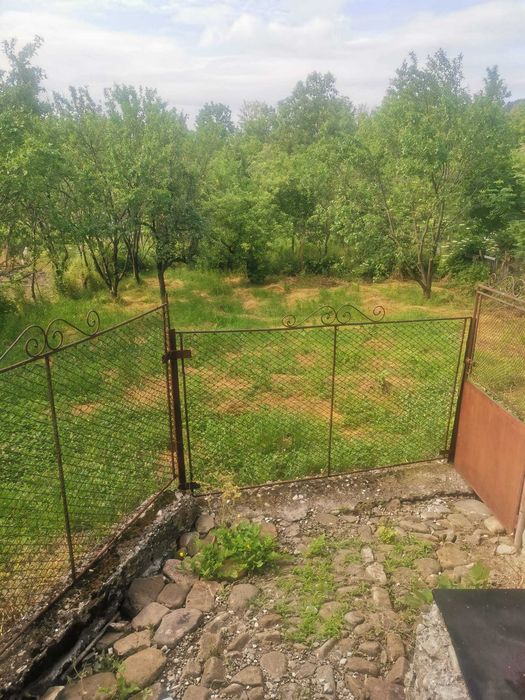 Vand casa sat Dealu Mare, com Buciumeni, jud. Dambovita