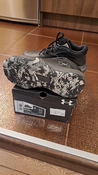 Маратонки under armour 37.5