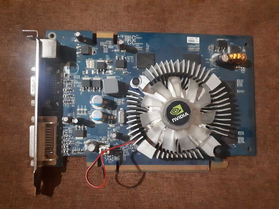 Видеокарта Nvidia GeForce N8600GT 256 MB