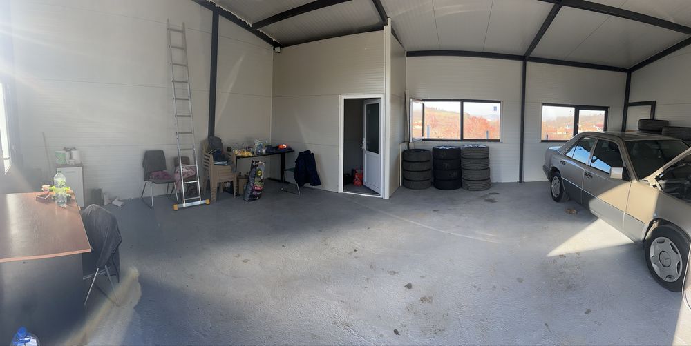 Inchiriez Hala\Depozit + curte