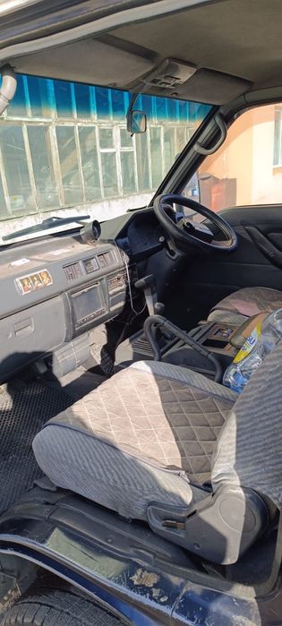 Продам  мицубиси делику