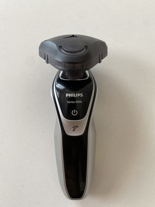 Philips series 5000 оригинал почти новый