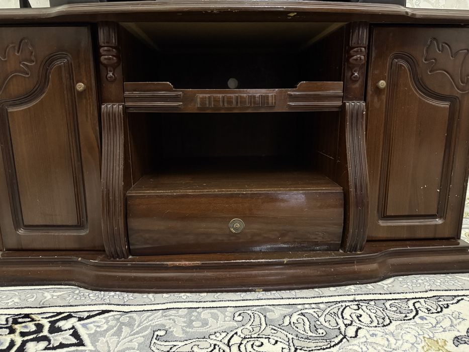 поставка для телевизор