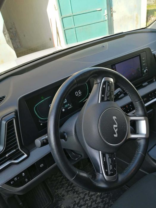 Продавам употребяван автомобил КИА "Спортидж", закупепен от представителство на КИА(2022г.), Ст. Загора