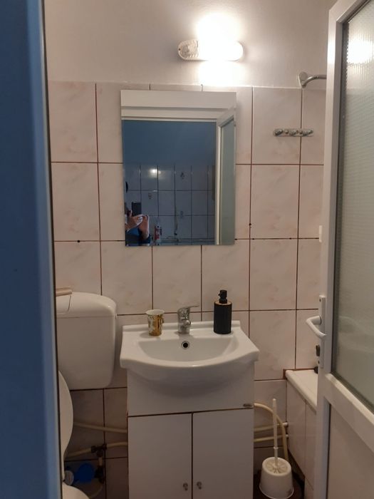 Închiriez garsoniera Abator