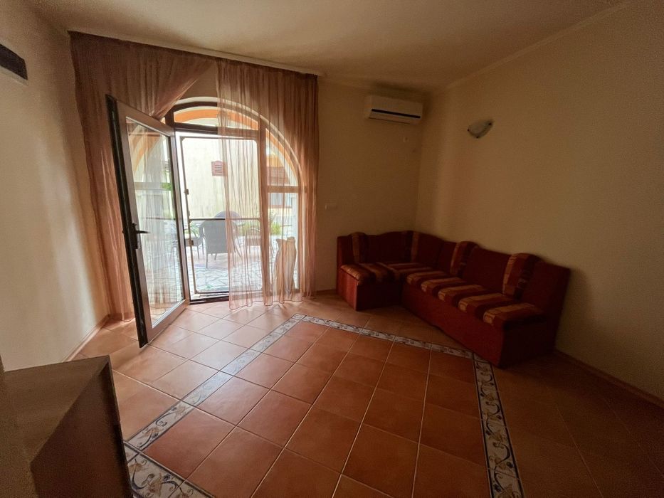 Продава се Двустаен апартамент в к.к. Елените - 110 кв.м за 1000 €/кв.м - Снимка #9