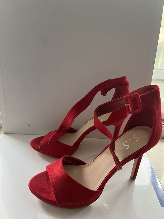 Sandale stiletto rosii, marimea 40