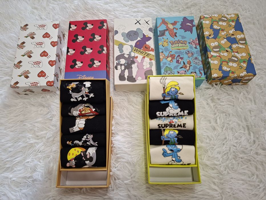 Подарочные наборы носков KAWS, Supreme, Disney, Pokemon (31-40)