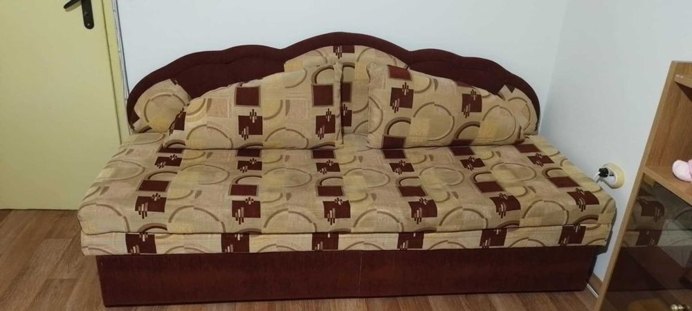 разтегателен диван