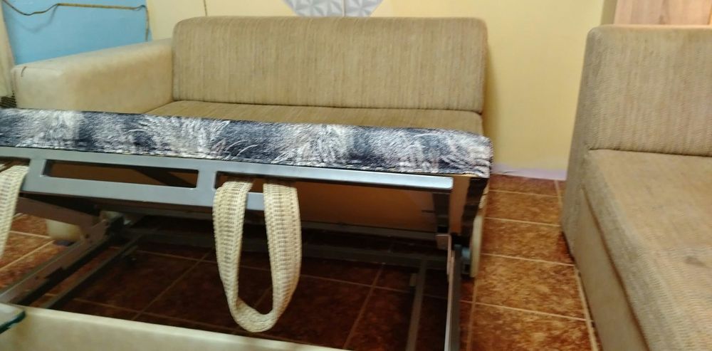 Ъглов диван употребяван