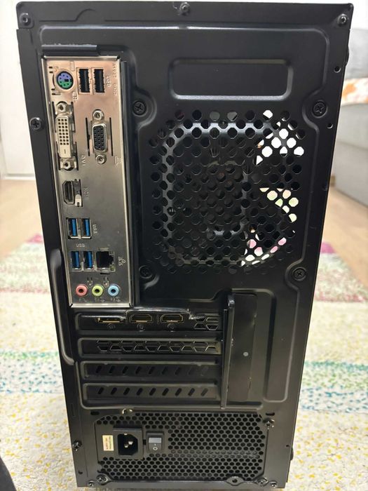 Calculator • i5-9400F • GTX 1650 4gb DDR5 • 16gb Ram • SSD 256gb Nvme