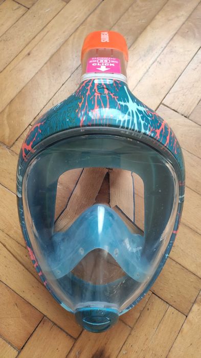 Продавам маска за шнорхелинг Subea Easybreath, размер XS + подарък