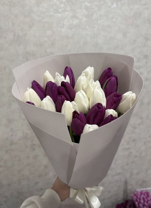 Тюльпаны Астана с оформлением