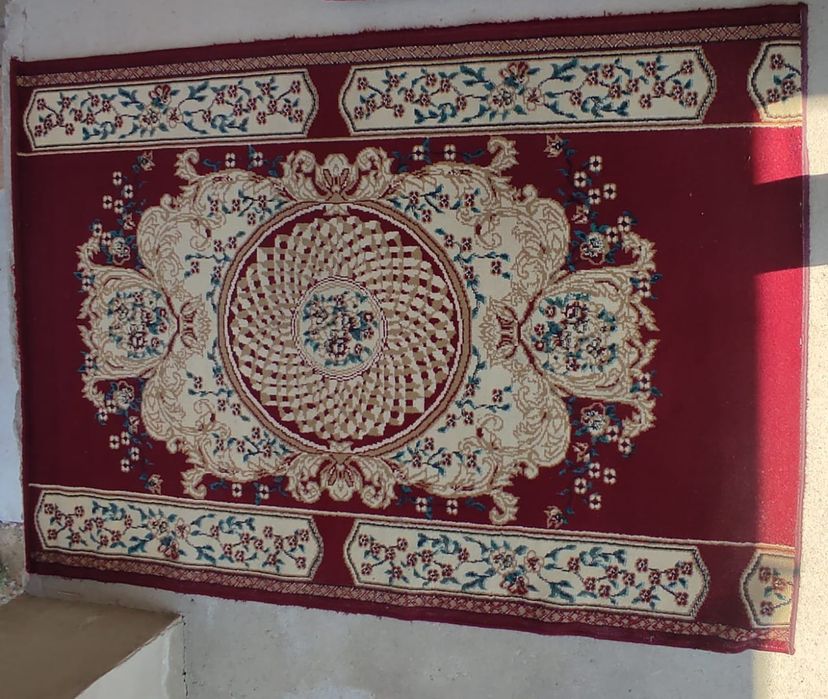 Продаются ковры в хорошем состоянии