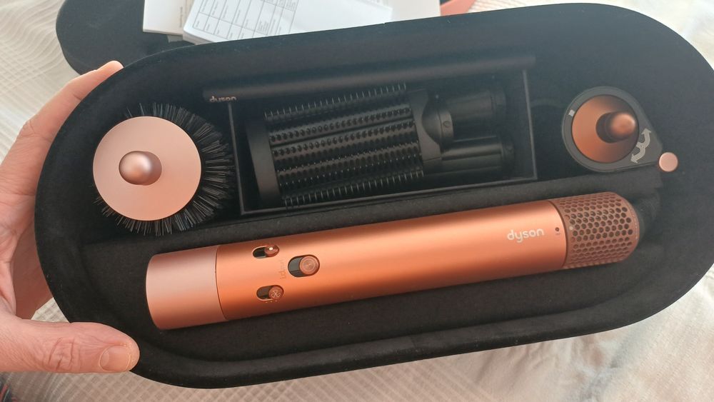 Dyson airwrap i.d