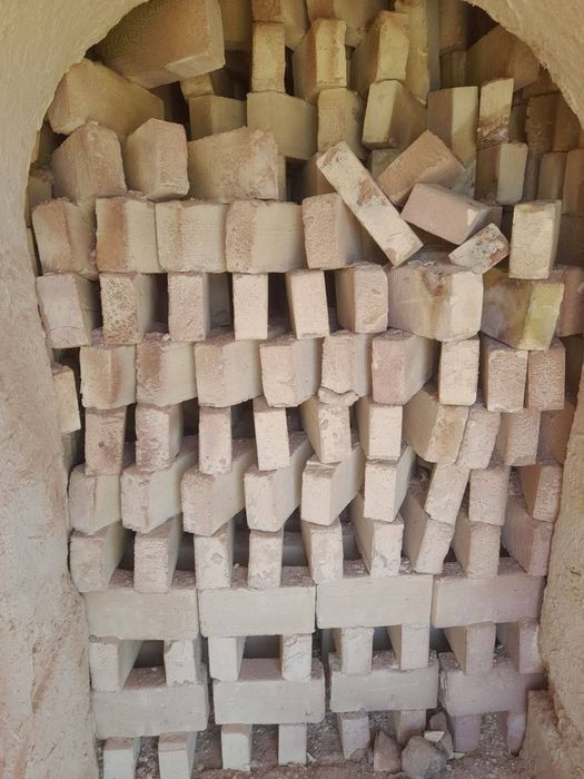 Гишт Сотилади примой Заводан даставкаси ичига Бухоро вил буйлаб 940 су