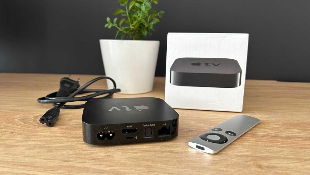 Apple TV A1469 3rd Gen с дистанционно, кутия и кабел