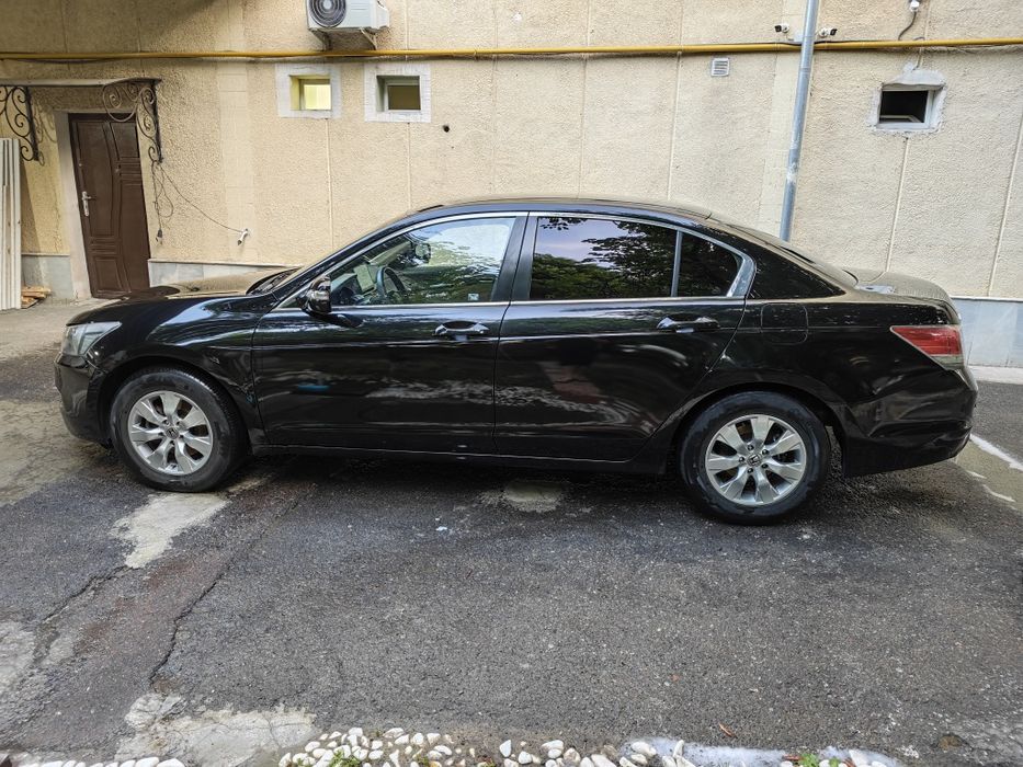Honda Accord sotiladi