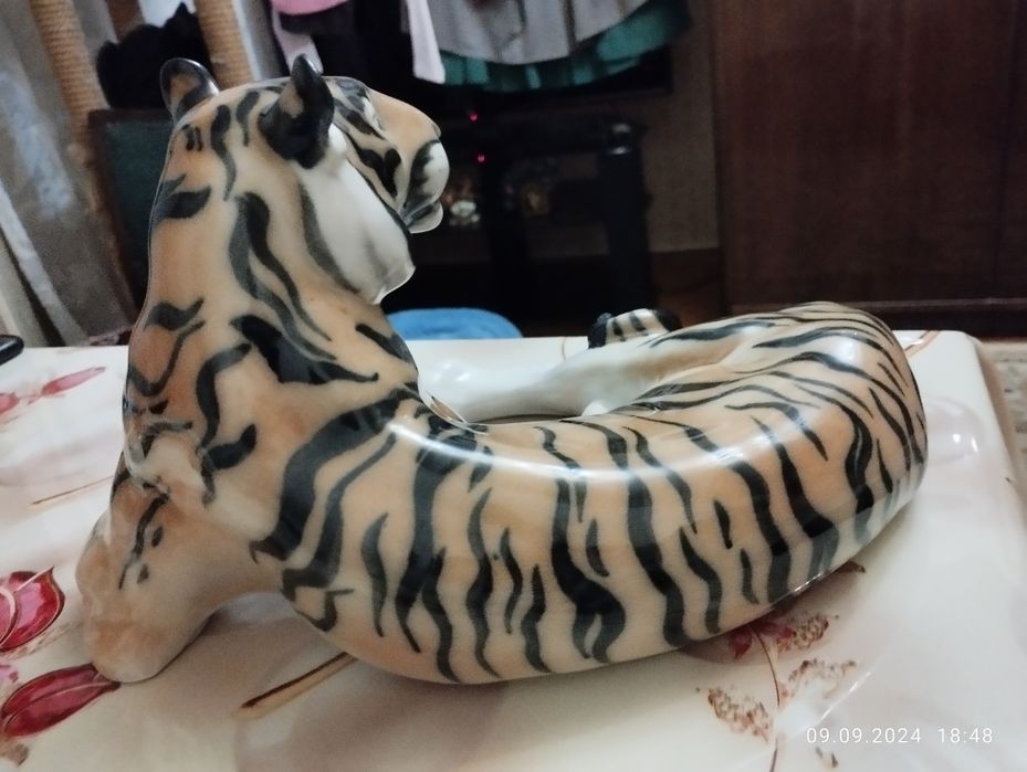 Статуэтки  "Тигр" ЛФЗ, Львёнок