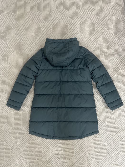 Продается куртка на девочку