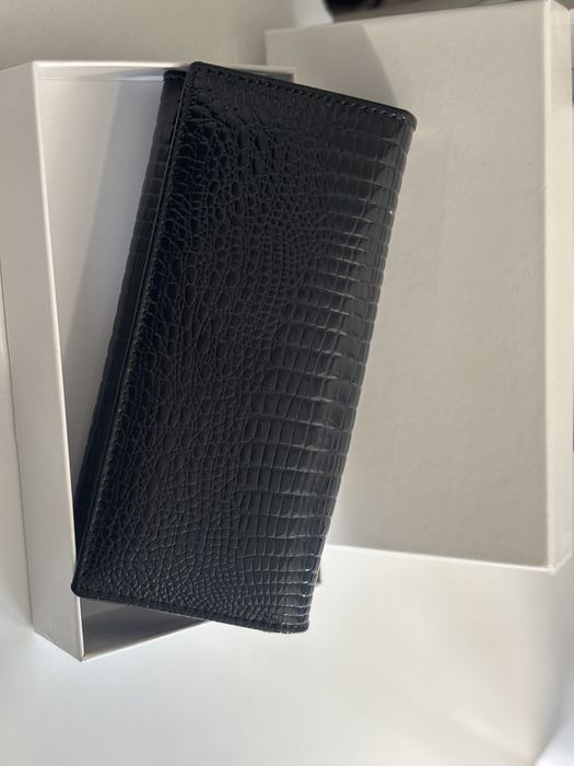 Дамски черен портфейл