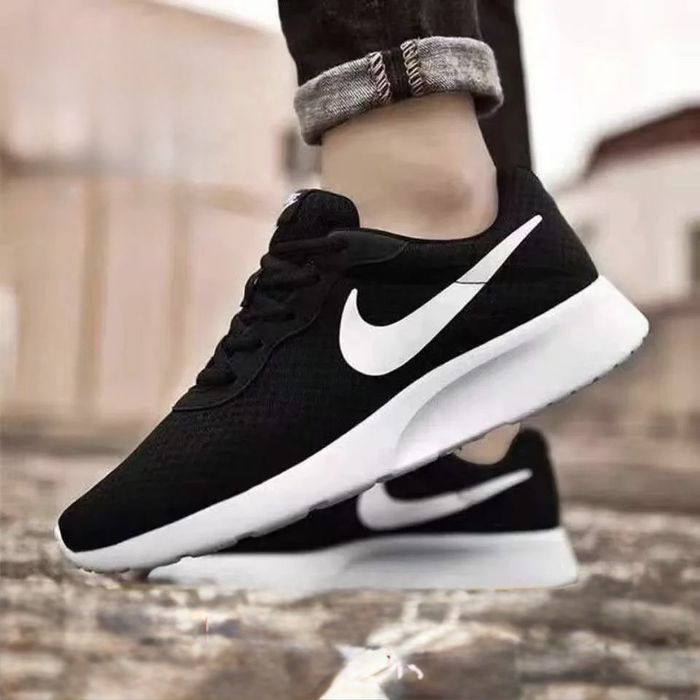 Кроссовки для бега nike.