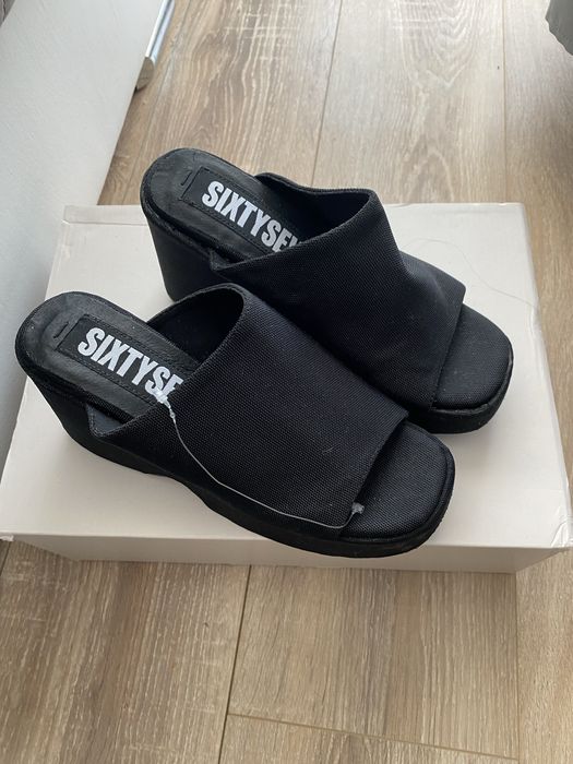 Чехли ка платформа Sixtyseven