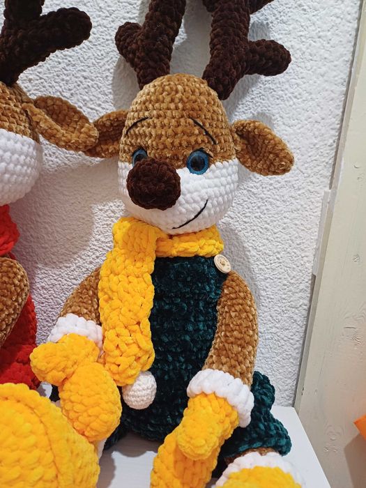 Запознайте  се с Оскар и Джъстин. Две братчета еленчета.