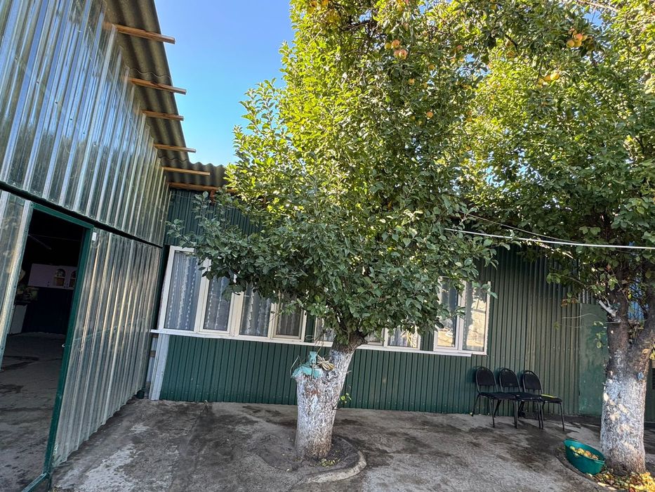 Продам 2х этажный дом