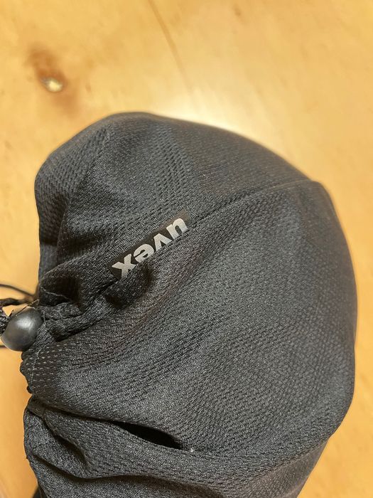 Каска за езда UVEX