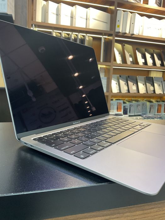 Macbook air M1 13 dyum