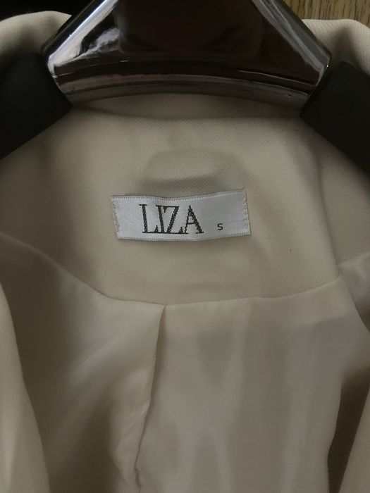 Приталенный пиджак