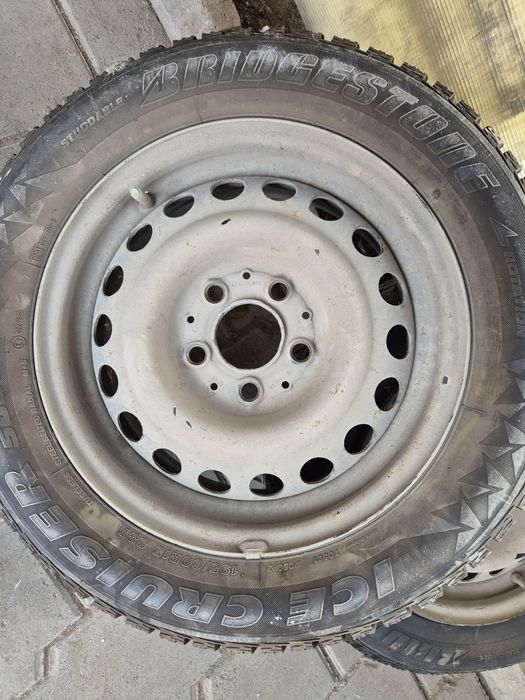 Продаю зимние автошины.