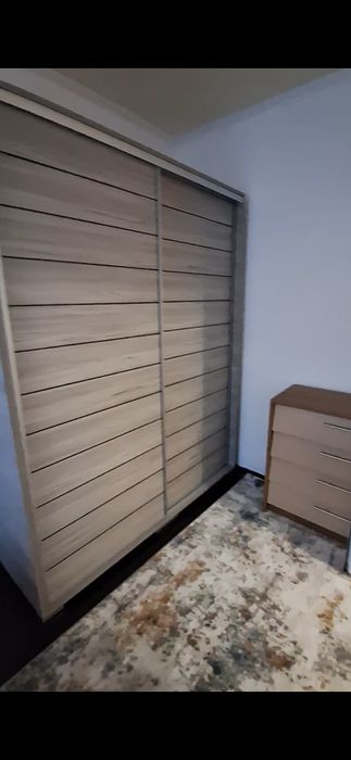 Vând apartament 92mp 3 camere in Popești