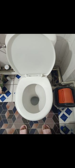 Срочно продам ванна, унитаз