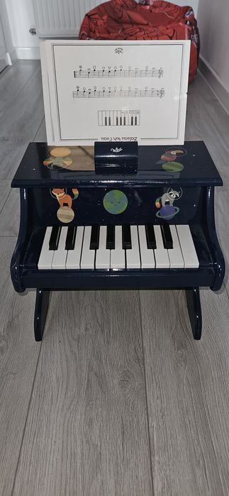 Vand pian copii DJECO