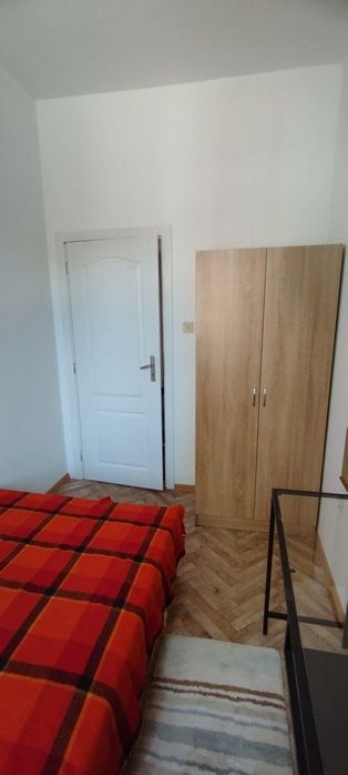 Дава се под наем Многостаен апартамент в Пловдив, Център - 75 кв.м за 459 € - Снимка #2