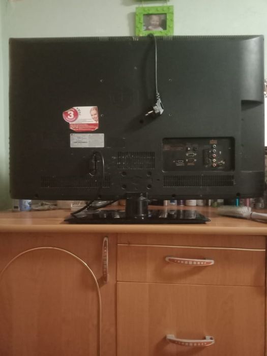 Продам телевизор LG 32 диагональ